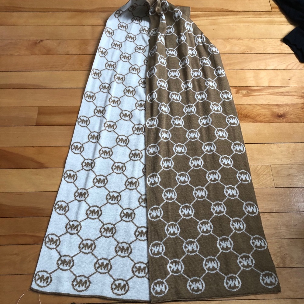 Michael Kors scarf